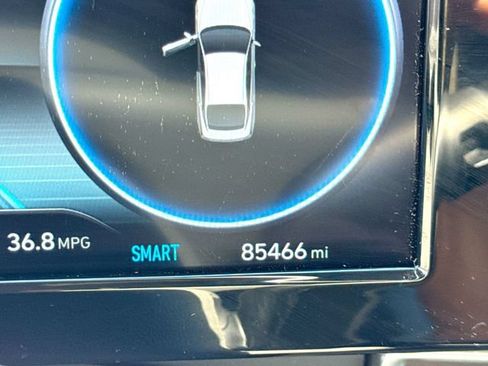 Used 2021 Hyundai Elantra SEL w/ Convenience Package FWD image 12
