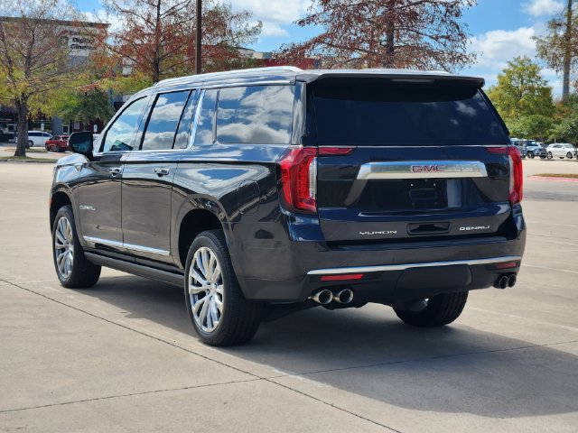 Used 2023 GMC Yukon XL Denali AWD/4WD image 7