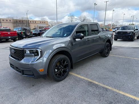 New 2026 Ford Maverick Lariat w/ Black Appearance Package AWD/4WD image 32