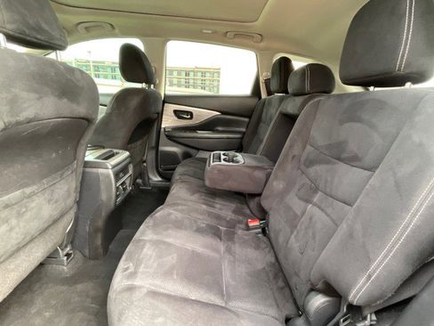 Used 2017 Nissan Murano SV w/ Premium Plus Package image 33