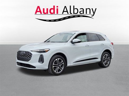 Used 2025 Audi Q5 Premium Plus image 8