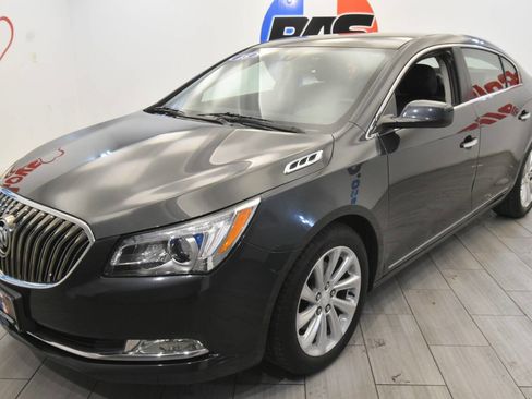 Used 2015 Buick LaCrosse image 1