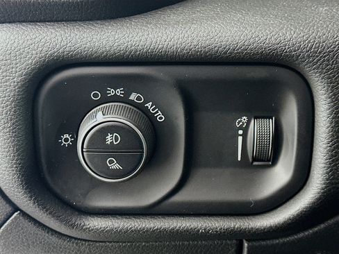 Used 2023 RAM 1500 Big Horn image 17