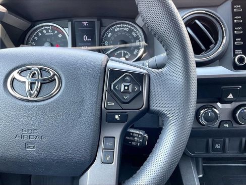 Used 2023 Toyota Tacoma TRD Sport AWD/4WD image 29