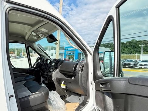 New 2026 RAM ProMaster 3500 w/ Convenience Group FWD image 26