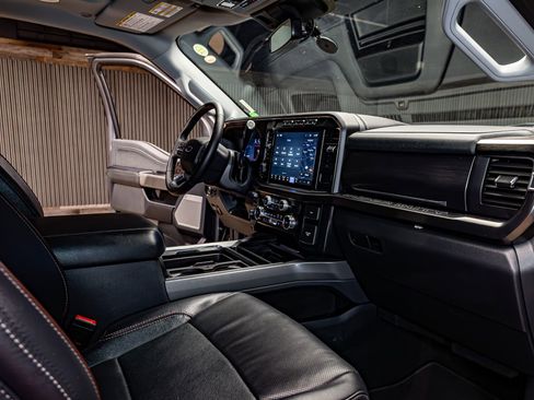 Used 2023 Ford F450 Lariat w/ Lariat Ultimate Package image 21