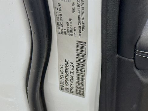 Used 2022 Jeep Grand Cherokee L Limited image 12