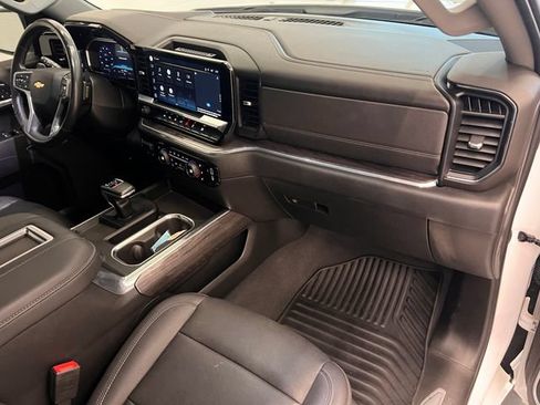 Used 2022 Chevrolet Silverado 1500 LTZ w/ Max Trailering Package AWD/4WD image 12