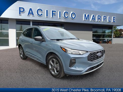 Certified 2024 Ford Escape ST-Line w/ Tech Pack #1 AWD/4WD image 1