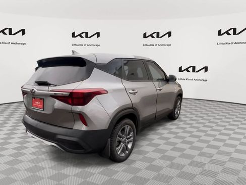 Used 2021 Kia Seltos LX AWD/4WD image 9