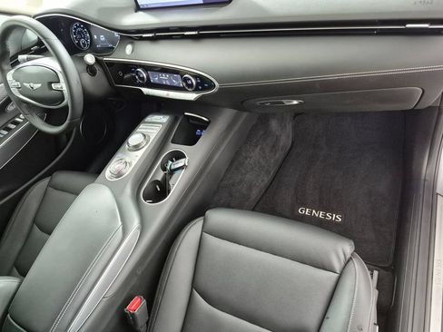 Used 2024 Genesis GV70 2.5T w/ Select Package AWD/4WD image 30