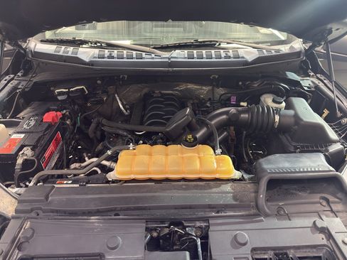 Used 2016 Ford F150 XLT image 29