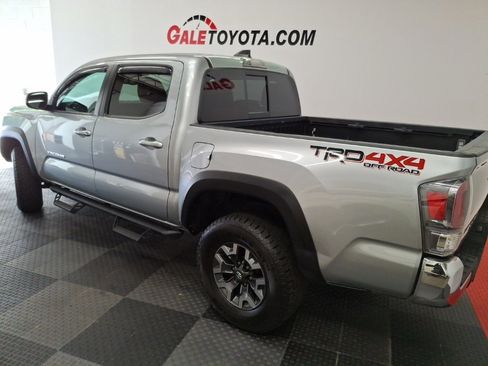 Used 2023 Toyota Tacoma TRD Off-Road image 8
