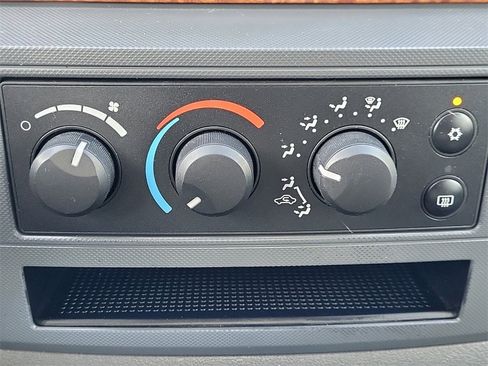 Used 2006 Dodge Ram 2500 Truck SLT w/ Quad Cab Big Horn Value Group image 25