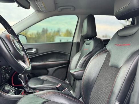 Used 2017 Jeep Compass Trailhawk image 15