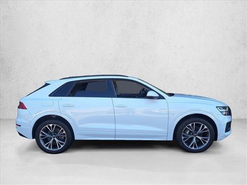 Used 2022 Audi Q8 Premium AWD/4WD image 4