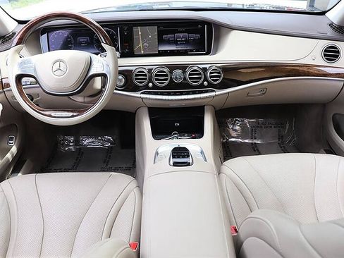 Used 2015 Mercedes-Benz S 550 Sedan image 26