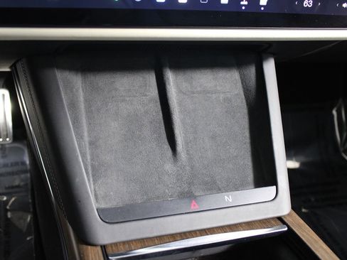 Used 2022 Tesla Model S AWD/4WD image 17