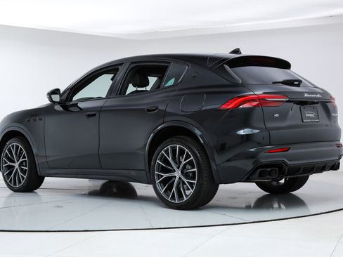 New 2026 Maserati Grecale Modena AWD/4WD image 3