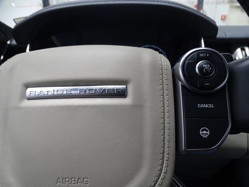 Used 2017 Land Rover Range Rover HSE AWD/4WD image 28