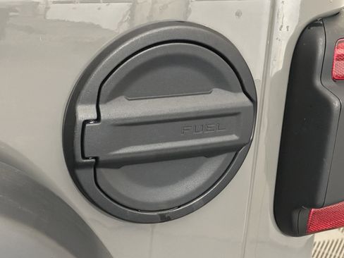 Used 2019 Jeep Wrangler Unlimited Rubicon image 14