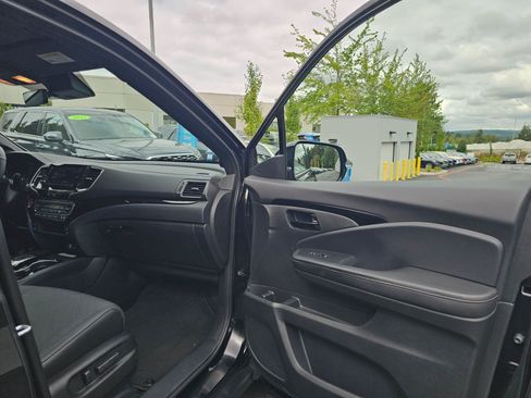 Used 2023 Honda Passport Elite image 12