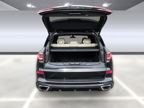 Used 2021 BMW X5 xDrive40i w/ M Sport Package image 27