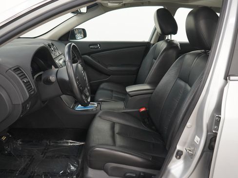 Used 2011 Nissan Altima 3.5 SR w/ 3.5SR Premium Pkg image 21