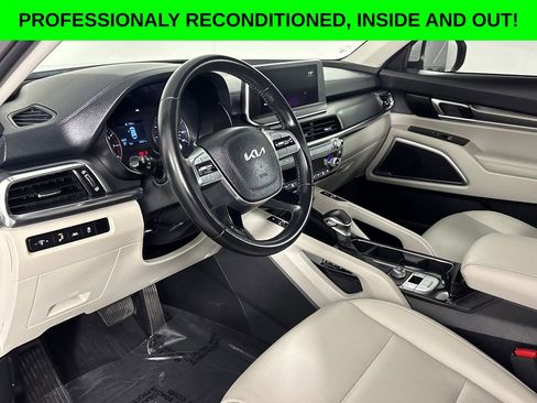 Used 2022 Kia Telluride S image 8