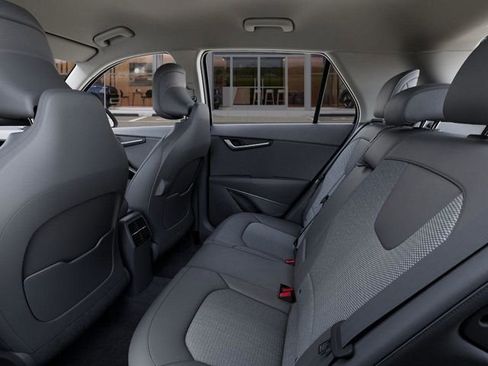 New 2025 Kia Niro EX image 18