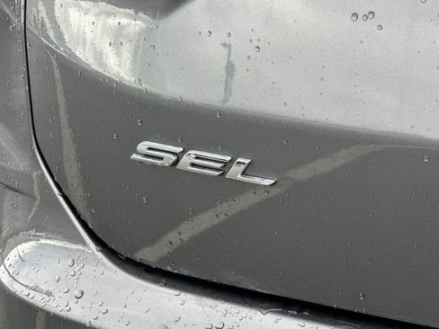 Certified 2024 Ford Edge SEL image 28