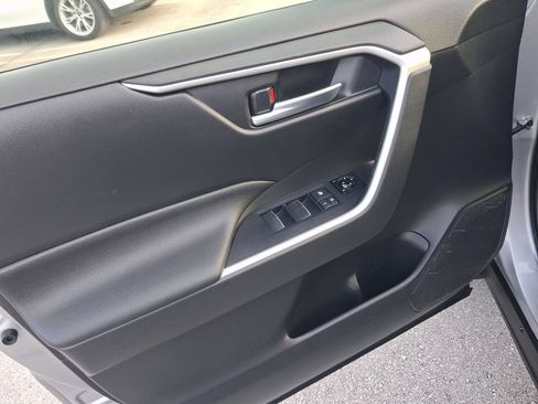 Used 2020 Toyota RAV4 XLE Premium FWD image 18