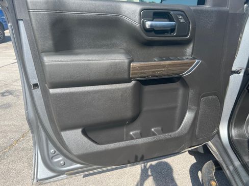 Used 2021 Chevrolet Silverado 1500 RST AWD/4WD image 14