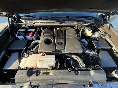 Used 2025 Toyota Tundra Platinum image 15