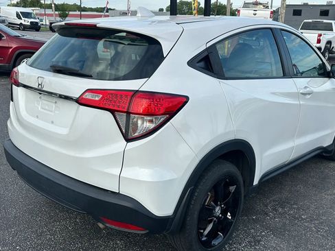 Used 2022 Honda HR-V LX image 5