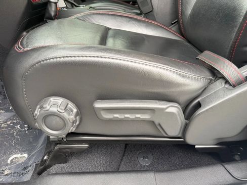 Used 2020 Jeep Gladiator Rubicon AWD/4WD image 18