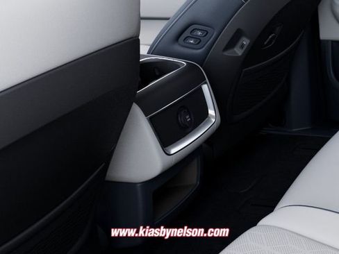 New 2026 Kia Carnival EX FWD image 26