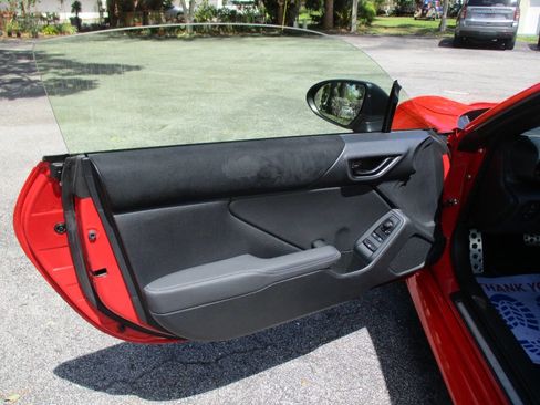 Used 2023 Toyota GR86 Premium image 19