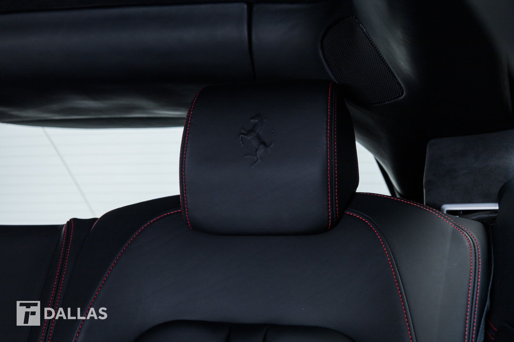 Used 2012 Ferrari FF AWD/4WD image 22