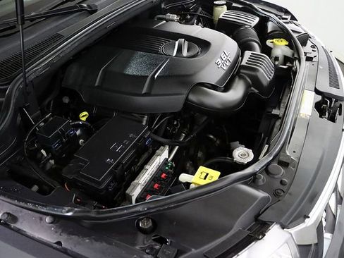 Used 2012 Jeep Grand Cherokee Overland image 36