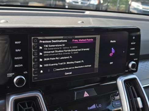 Certified 2022 Kia Sorento S FWD image 22
