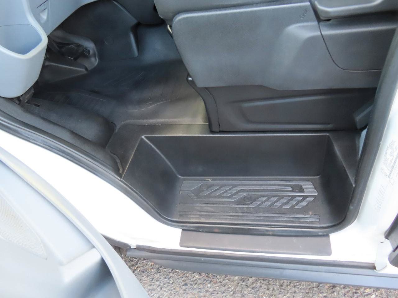 Used 2018 Ford Transit 150 130 Low Roof RWD image 22