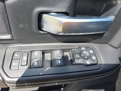 Used 2026 RAM 2500 Big Horn AWD/4WD image 12