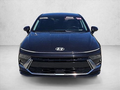 Used 2025 Hyundai Sonata SEL FWD image 2