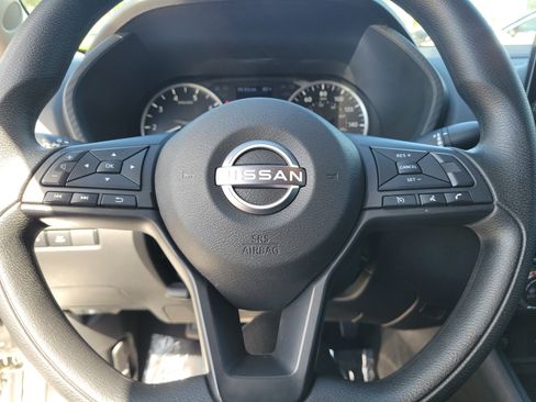 Certified 2025 Nissan Sentra S FWD image 19