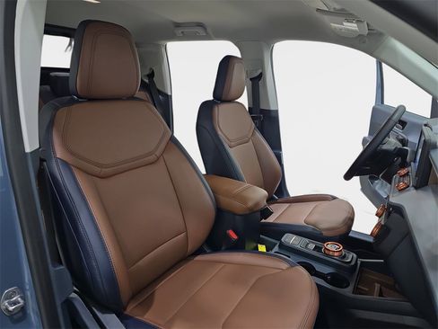 Used 2024 Ford Maverick Lariat w/ 4K Tow Package image 12