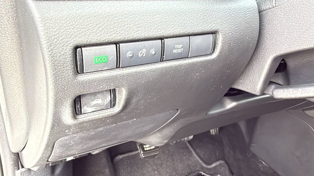 Used 2021 Nissan Sentra S FWD image 38