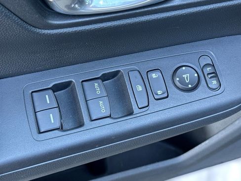 Used 2025 Honda CR-V Sport image 13