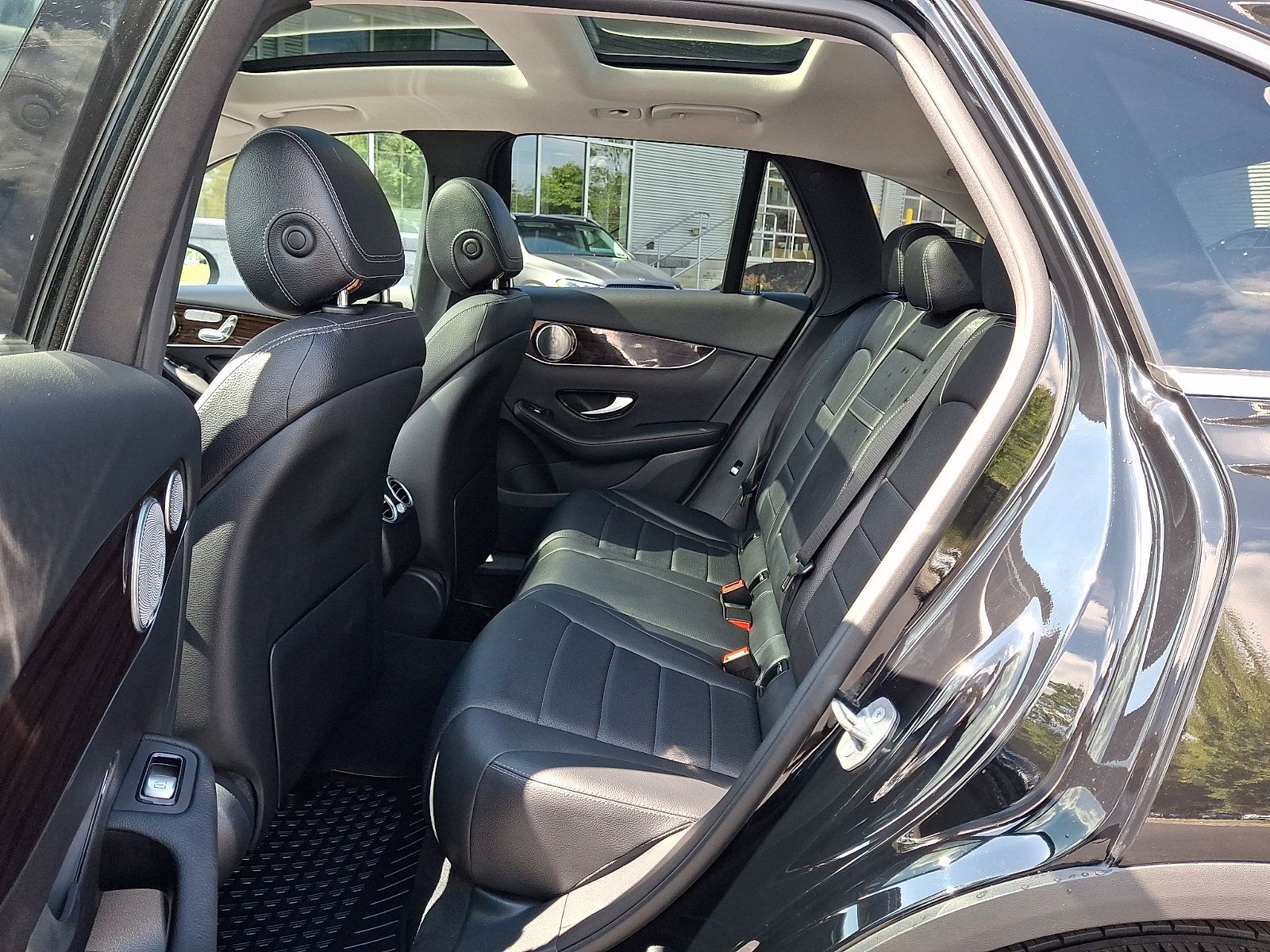 Used 2016 Mercedes-Benz GLC 300 4MATIC image 10