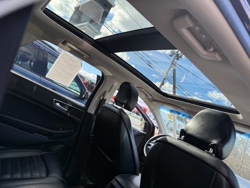 Used 2019 Ford Edge SEL w/ Equipment Group 201A image 20